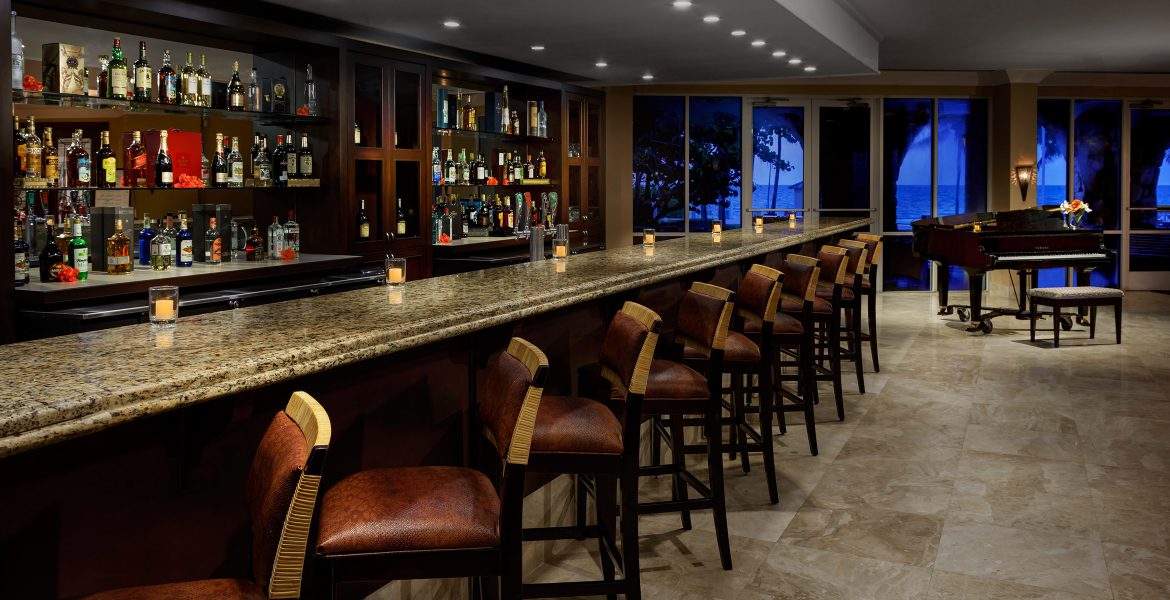 bar-bar-stools-dim-lighting