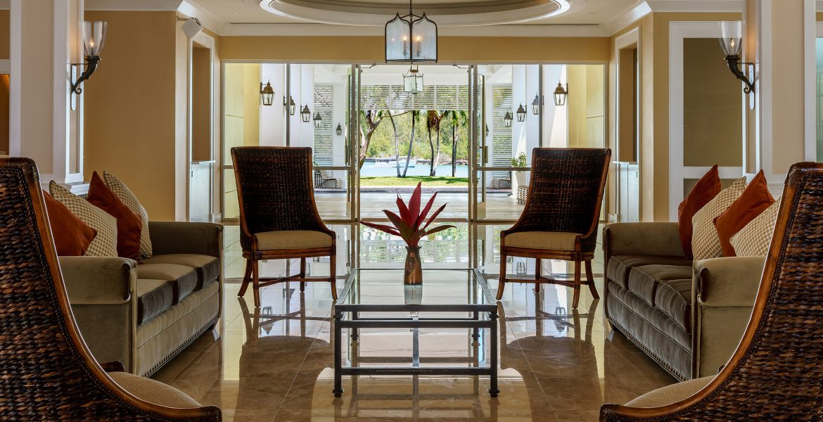 resort-lobby-seating