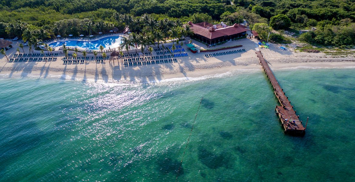 aerial-view-beach-hotel