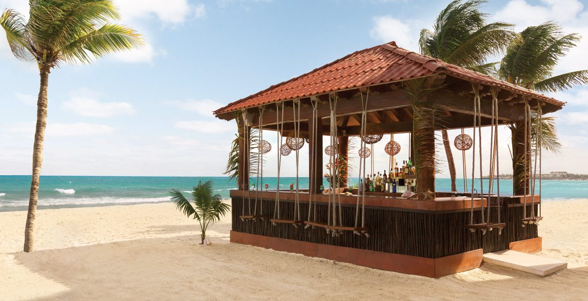 resort-beach-bar-with-swing-seats