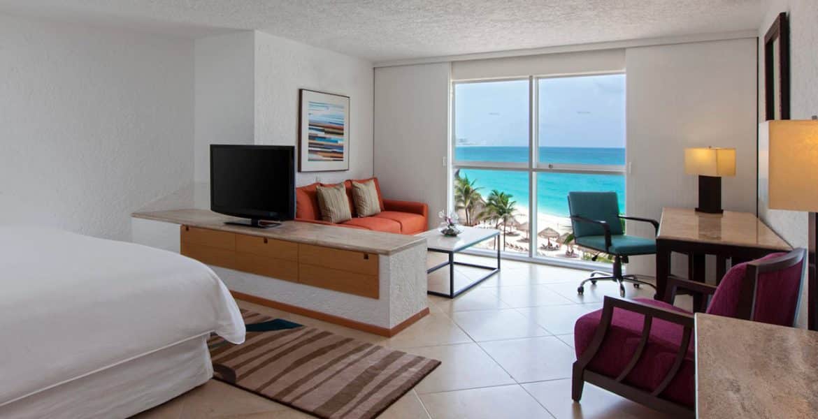 resort-suite-sitting-room-overlooking-ocean-balcony