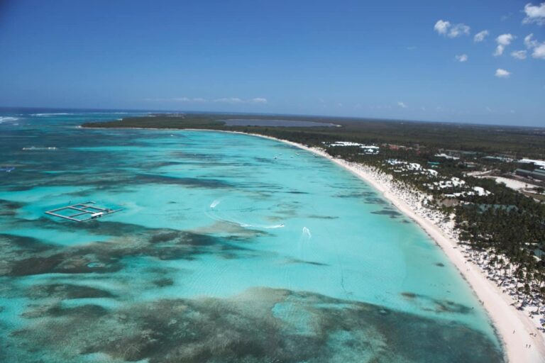 aerial-view-turquoise-water-beach-coastline