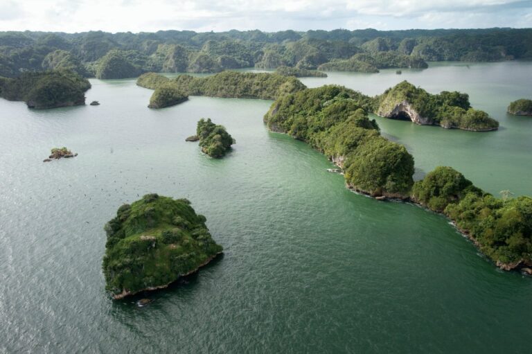 aerial-view-islands-in-dominican-republic-los-haities-national-park