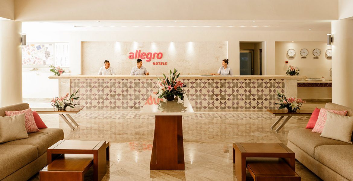 lobby-allegro-playacar-beach-resort-playa-del-carmen-mexico