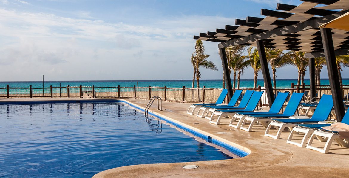 pool-allegro-playacar-beach-resort-playa-del-carmen-mexico