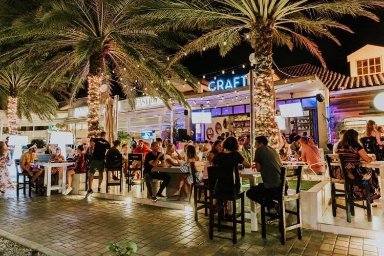 craft-restaurant-happy-hour-aruba