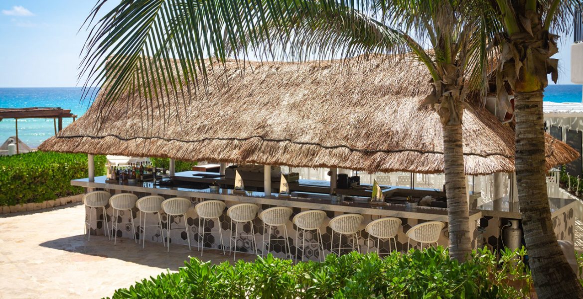 beach-bar-fiesta-americana-condesa-cancun-beach-hotel
