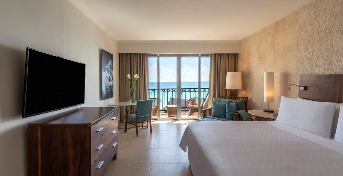 suite-fiesta-americana-condesa-cancun-beach-hotel