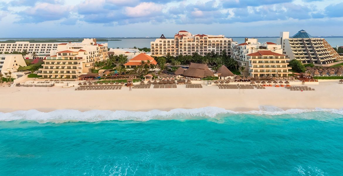 aerial-view-fiesta-americana-condesa-cancun-beach-hotel