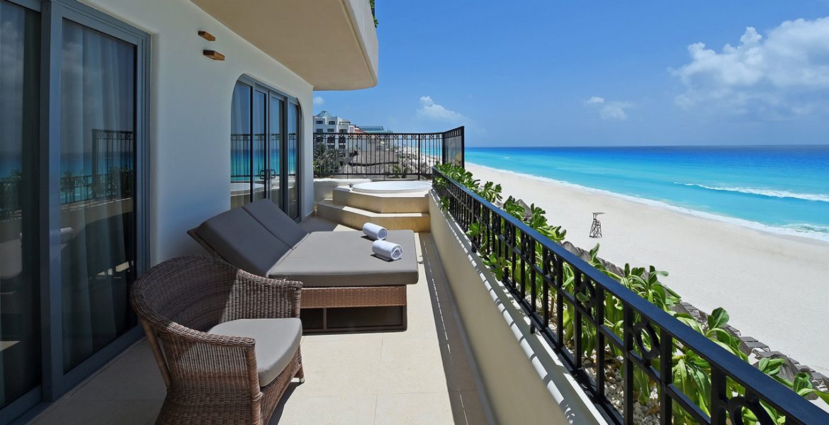 balcony-fiesta-americana-condesa-cancun-beach-hotel