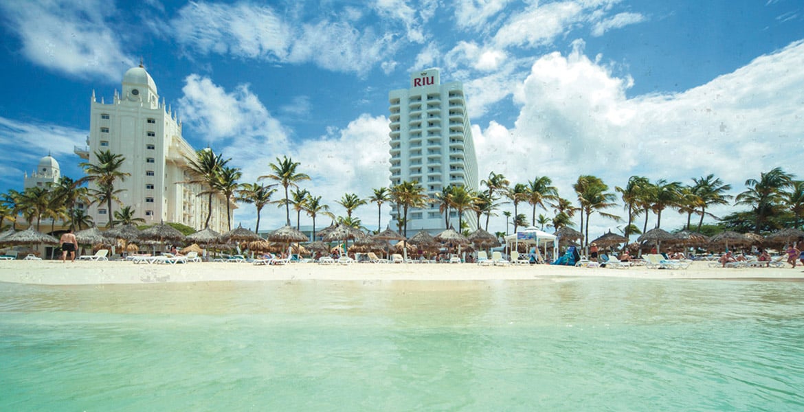 beach-view-riu-palace-antillas-aruba