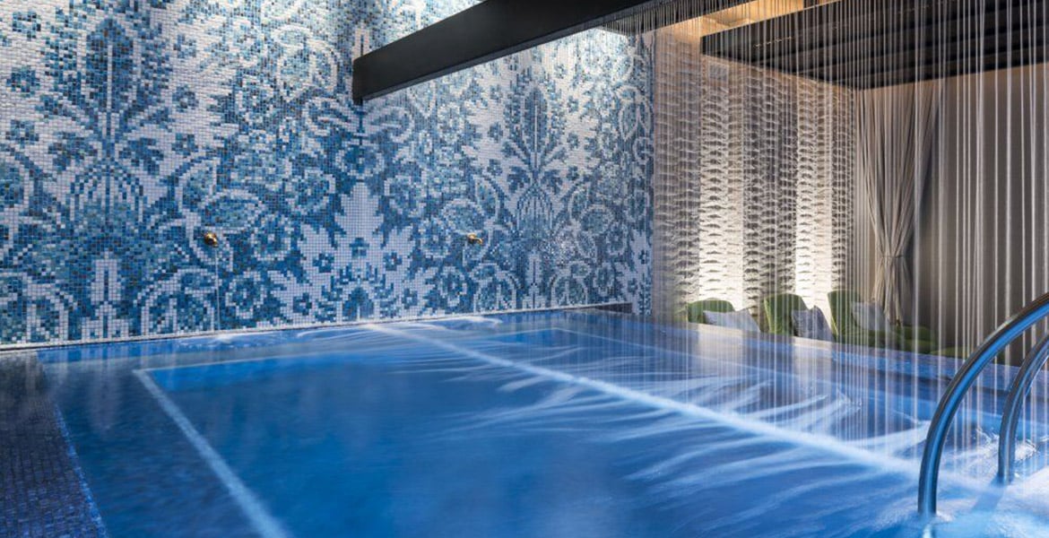 spa-pool-kimpton-seafire-resort-spa