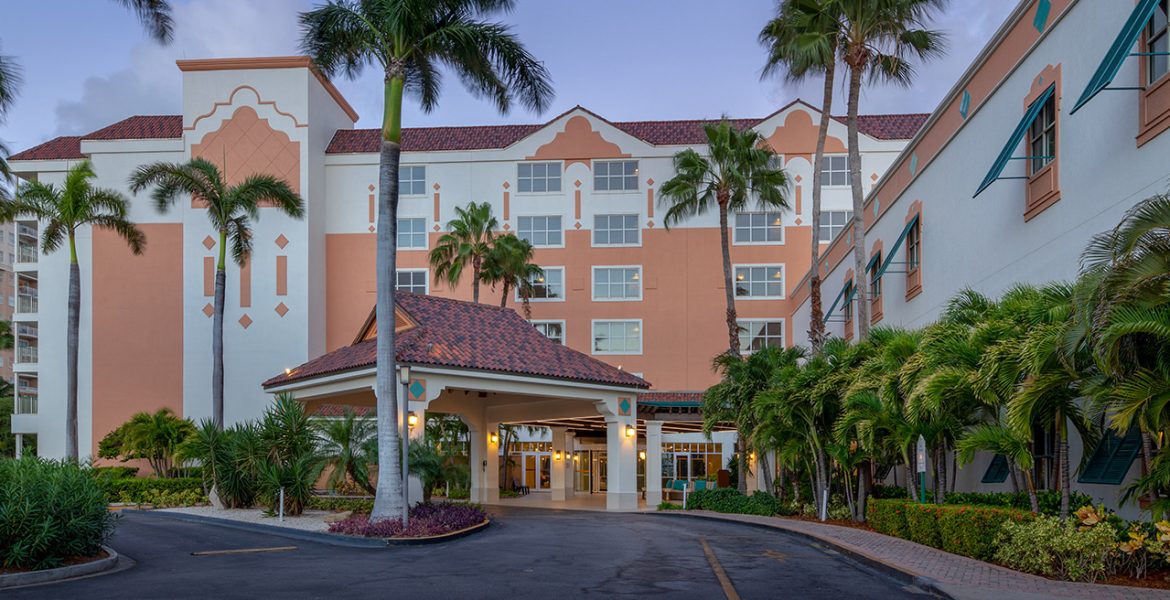 entrance-marriott-aruba-ocean-club-beach-hotel