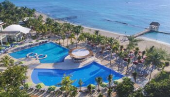 The Fives Azul Beach Resort Playa Del Carmen, by Karisma