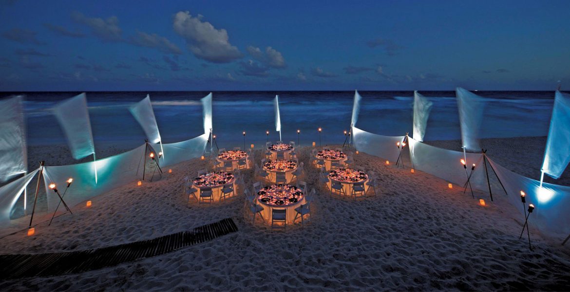 wedding-reception-setup-ritz-carlton-hotel-cancun
