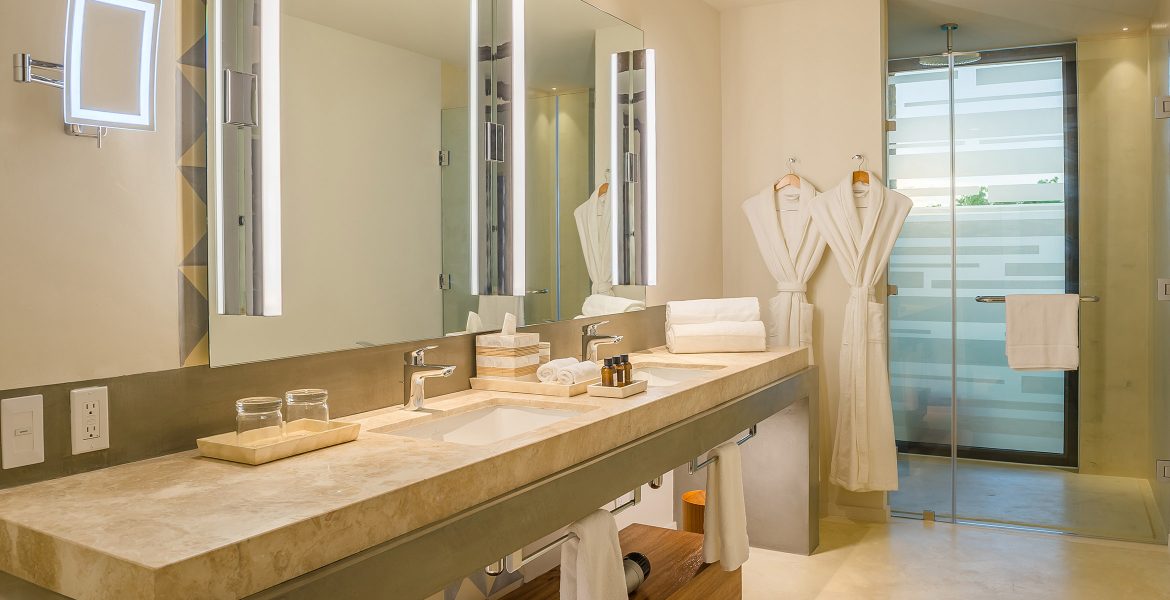 suite-bathroom-andaz-mayakoba-resort-playa-del-carmen-mexico