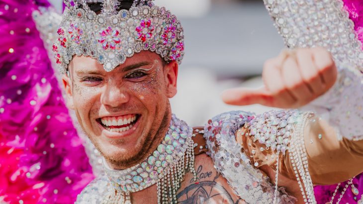 man-pink-carnival-costume-aruba
