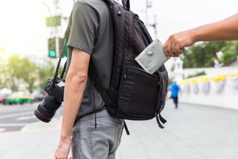 safety-tips-international-travel