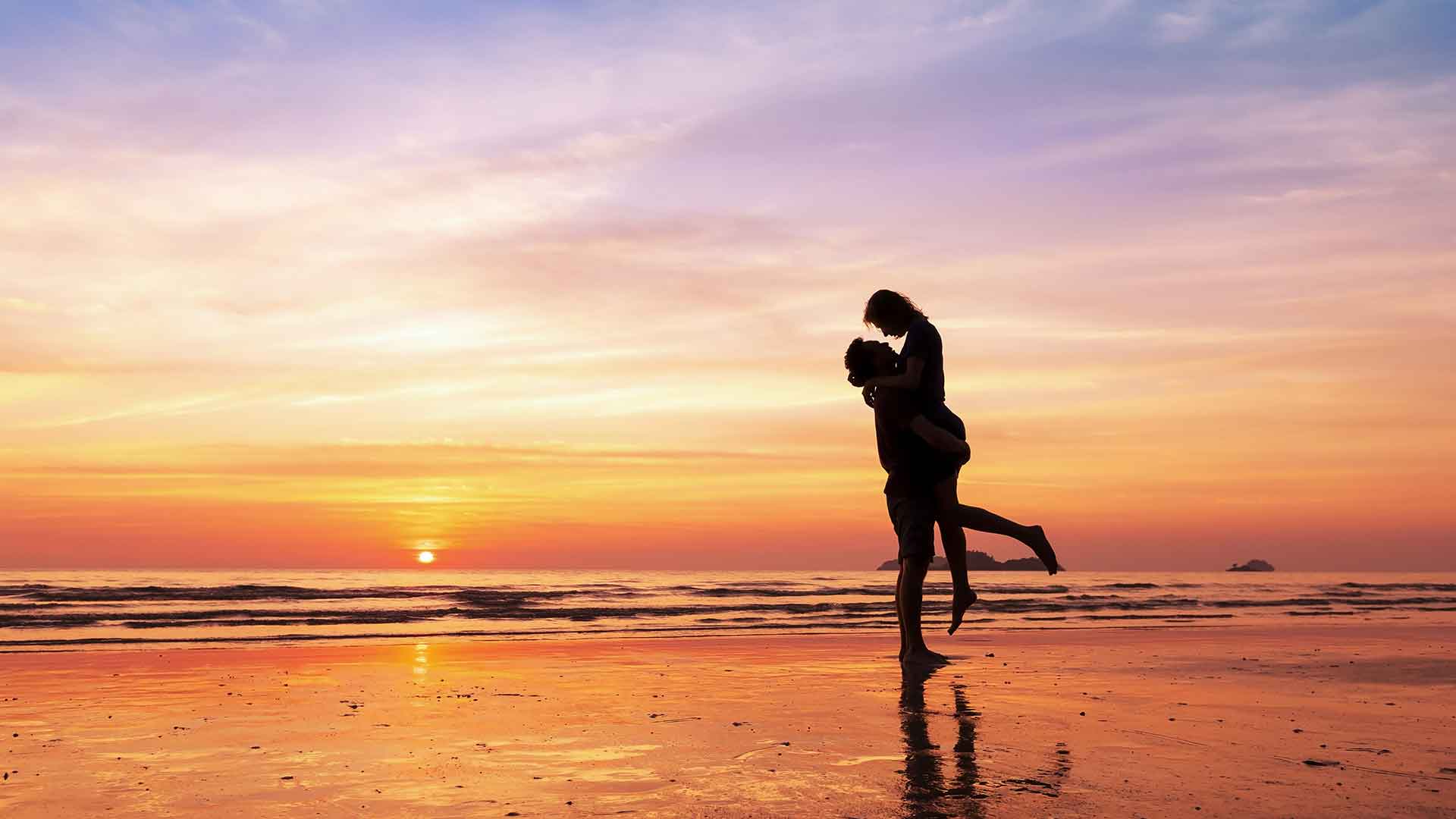 Love Island May Be TV’s Hottest Romance, But Americans Say Beach Vacations Are Even Better for Finding Love