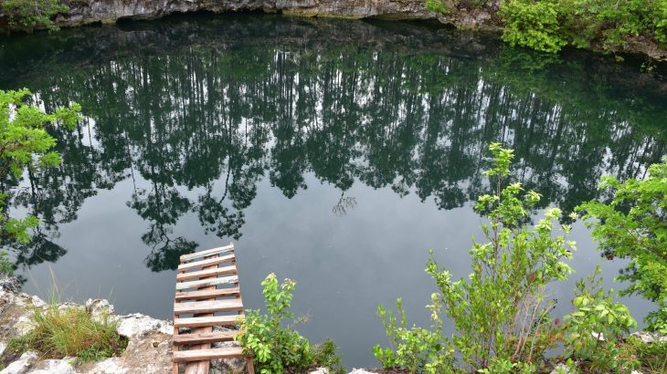 uncle-charlies-blue-hole-andros-island-bahamas