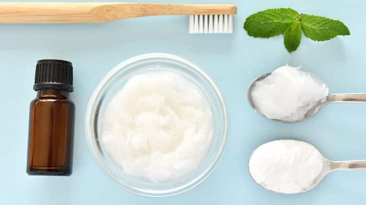 how-to-go-plastic-free-homemade-toothpaste