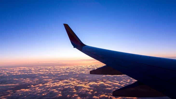 plastic-free-airlines-view-outside-plane-window