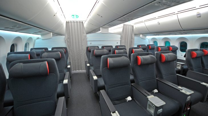 air-canada-cabin-economy-plus-ecofriendly-flying