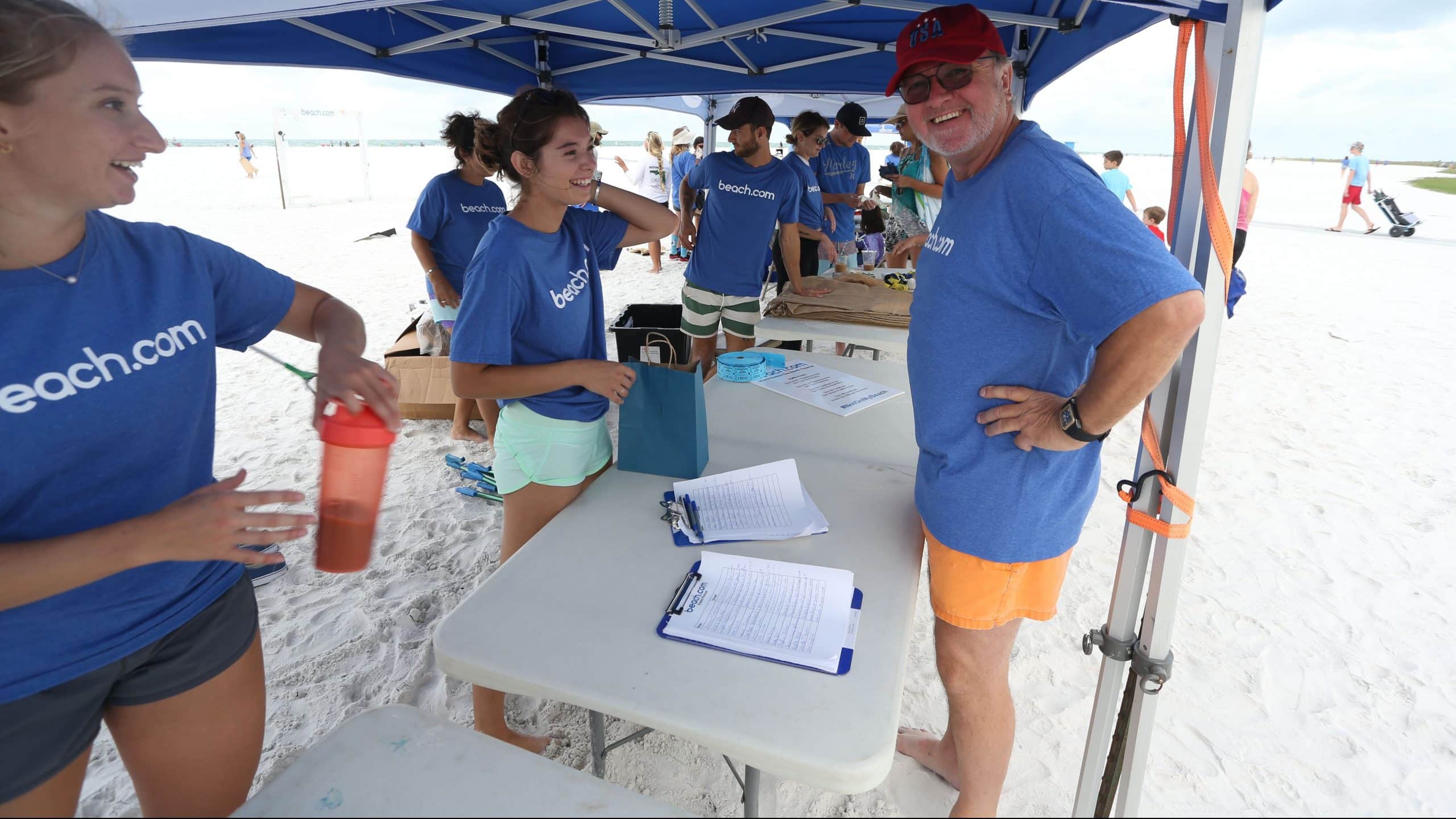 http://beach.com%20world%20oceans%20day%20beach%20cleanup%20event