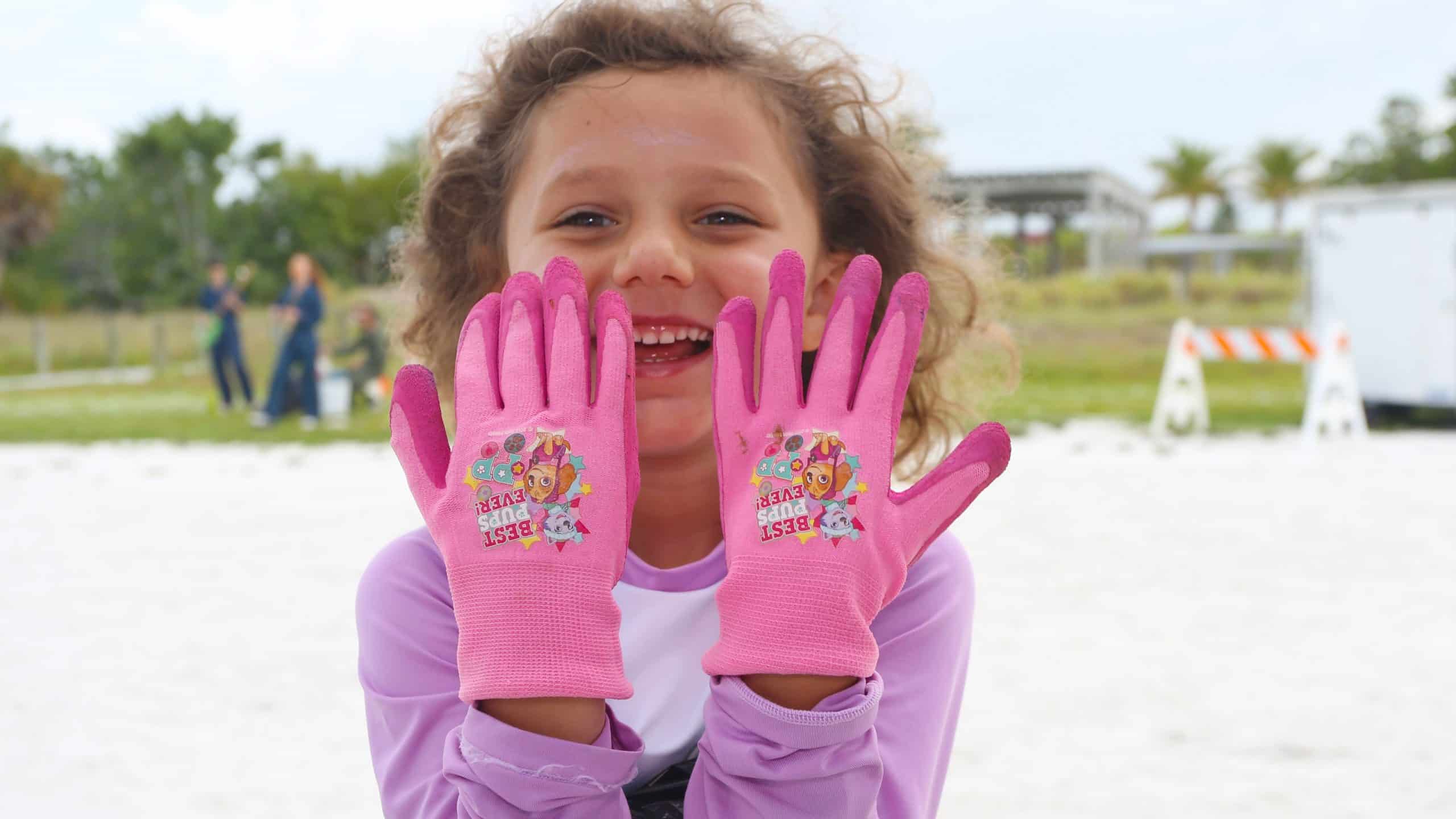 http://beach.com%20world%20oceans%20day%20beach%20cleanup%20event