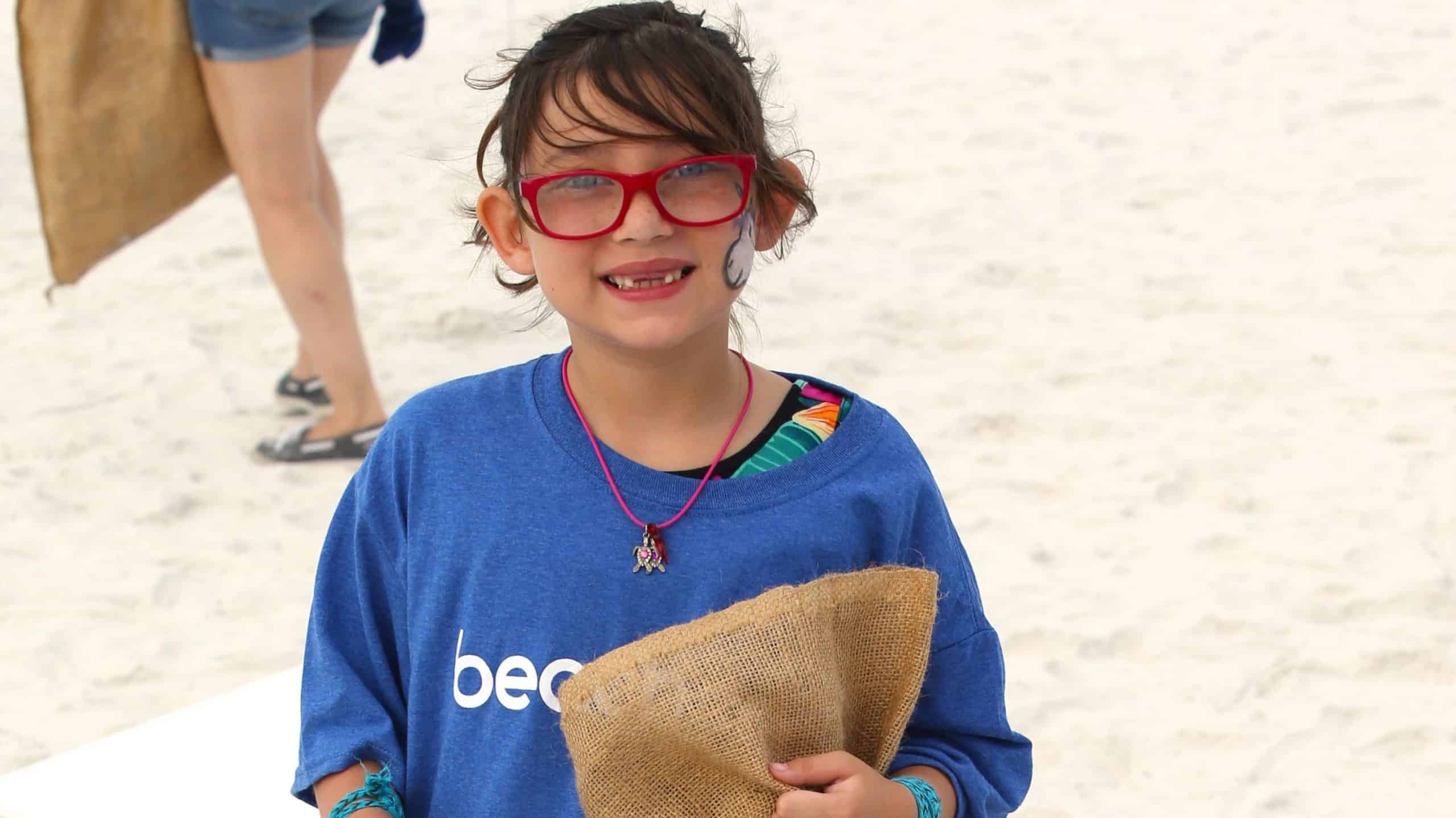 http://beach.com%20world%20oceans%20day%20beach%20cleanup%20event