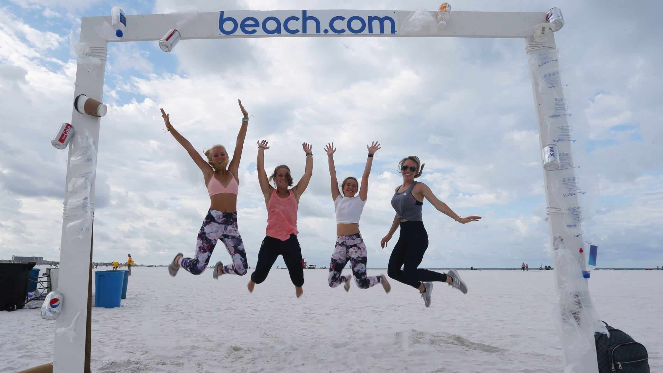 http://beach.com%20world%20oceans%20day%20beach%20cleanup%20event