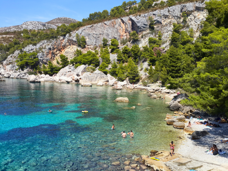 People swimming at Malo Zaraće Beach