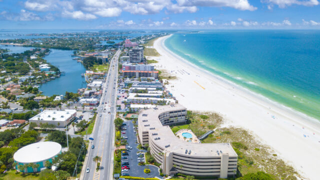 14 Best Beaches on Florida’s Gulf Coast with White Sand and Turquoise Waters