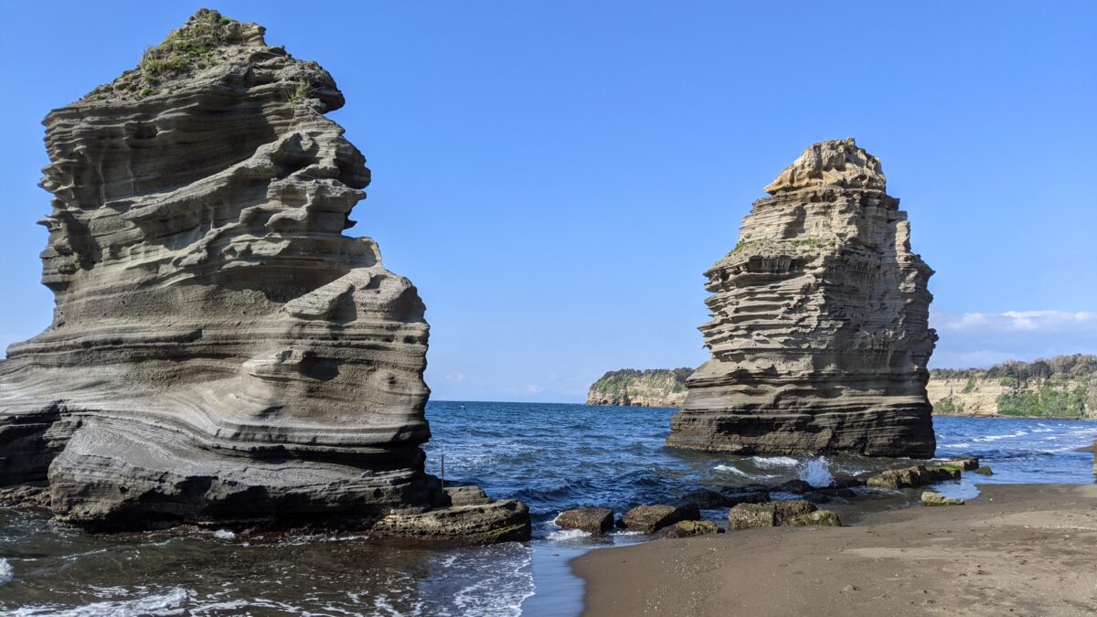 Faraglioni e Spiaggia beach in Procida, Naples, Italy.
