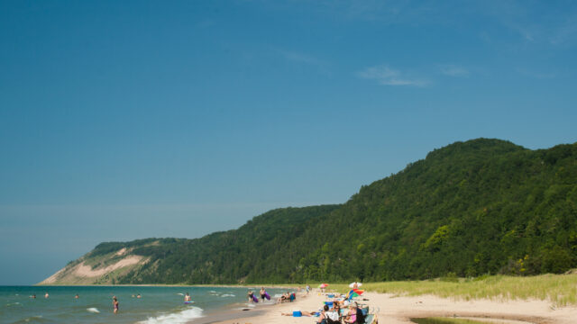 Best Beaches in the U.S. for Families, Backed by 20,000+ Reviews
