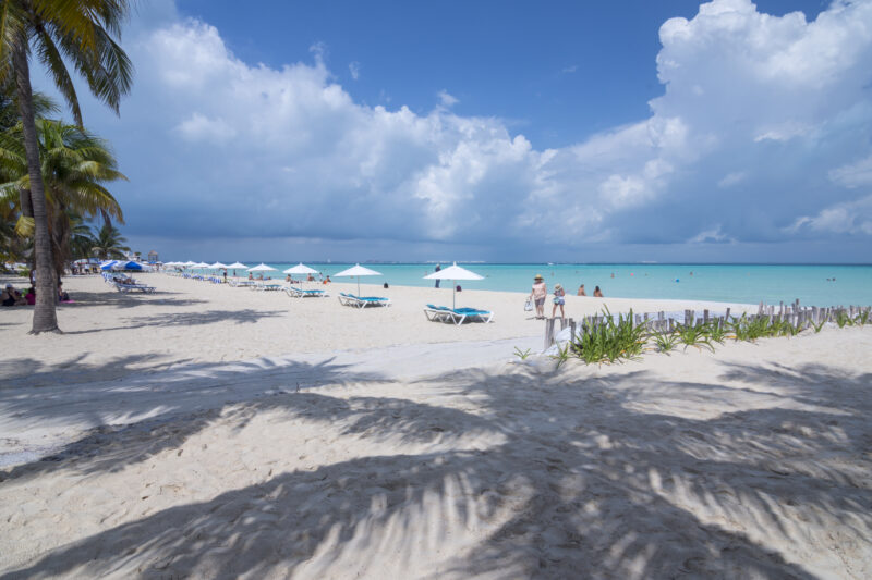 Tropical paradise at North Beach, Isla Mujeres, Mexico.