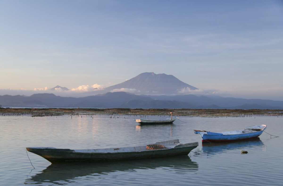 Nusa lembongan and gunung agung volcano.