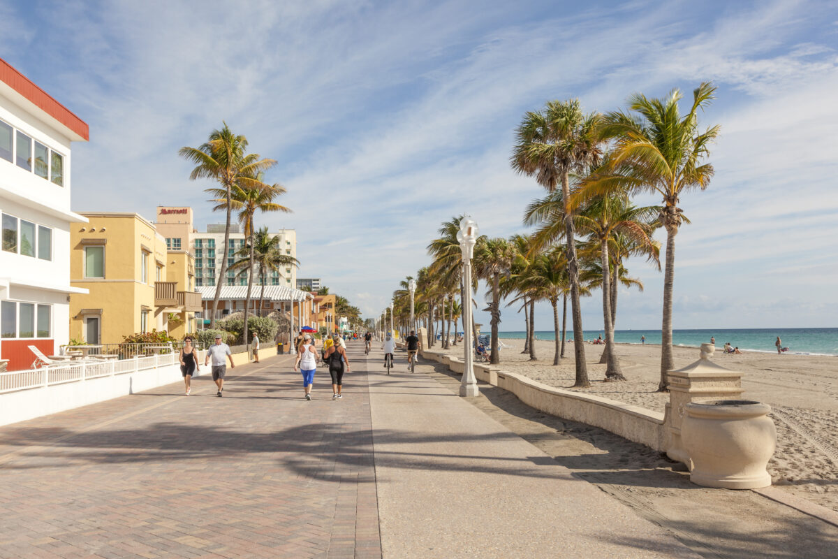 Hollywood Beach Broad Walk, Florida.