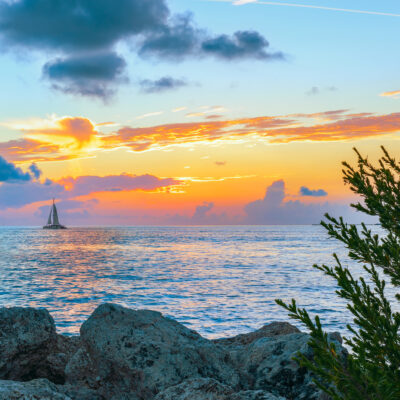 This Key West Beach Has Snorkeling, White Sands, and a Civil War Fort