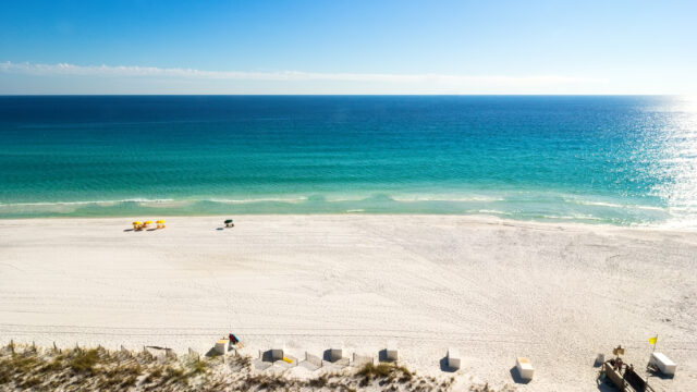 14 Florida Beaches With the Prettiest White Sand 