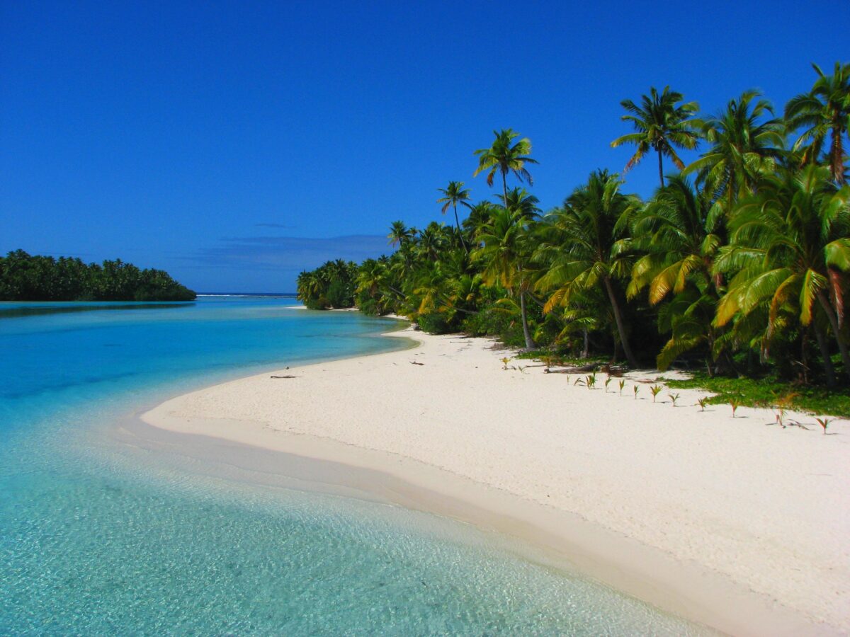 Beautiful beach in One Foot Island, Aitutaki, Cook Islands.