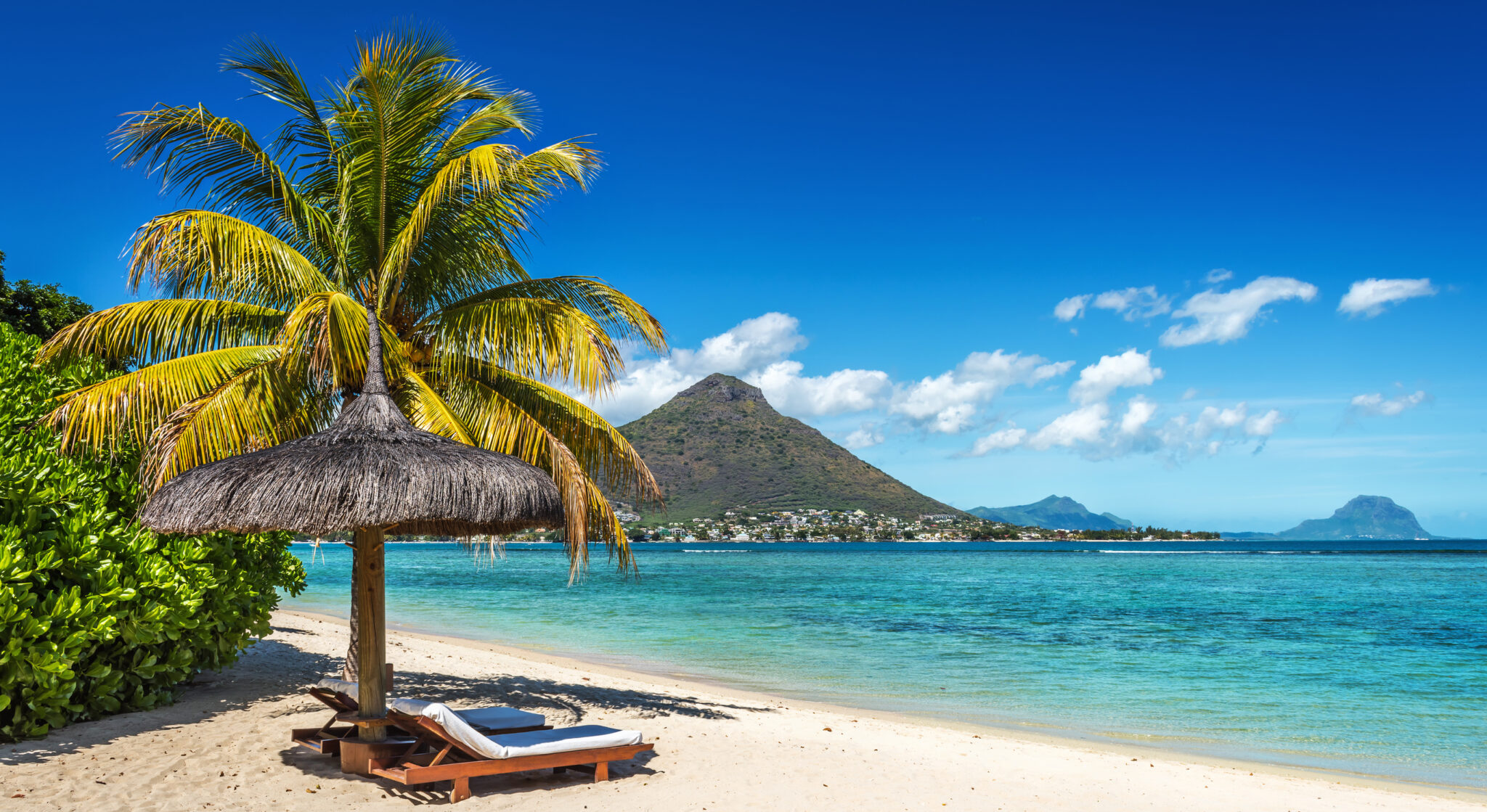 TripAdvisor Says This Island Tops the World for Honeymoons—and It’s Not in the Caribbean