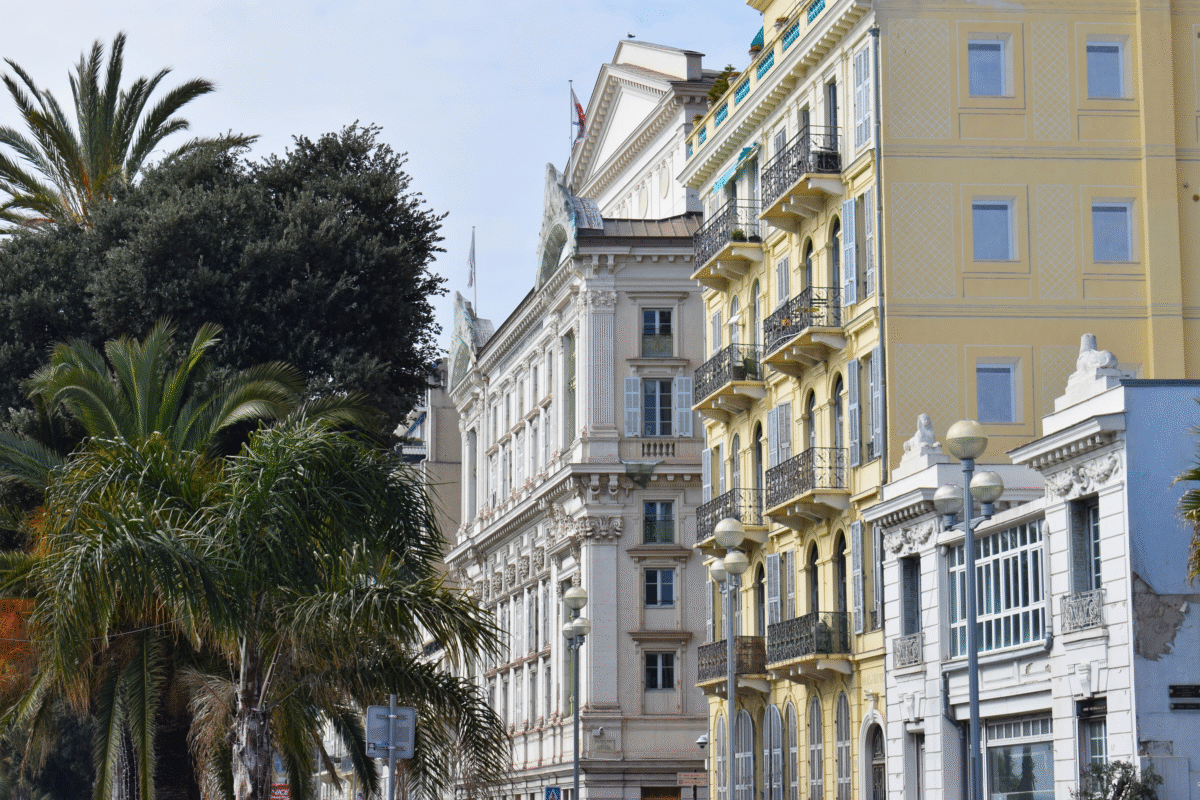 Nice neighbourhood.