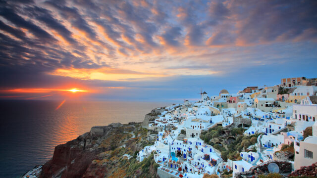 What Is Dusking? The Old Dutch Tradition Wellness Travelers Are Rediscovering