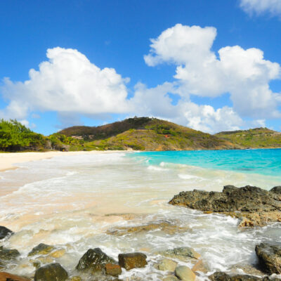 This Private Caribbean Island Is a Celeb Favorite—And You Can Actually Stay There