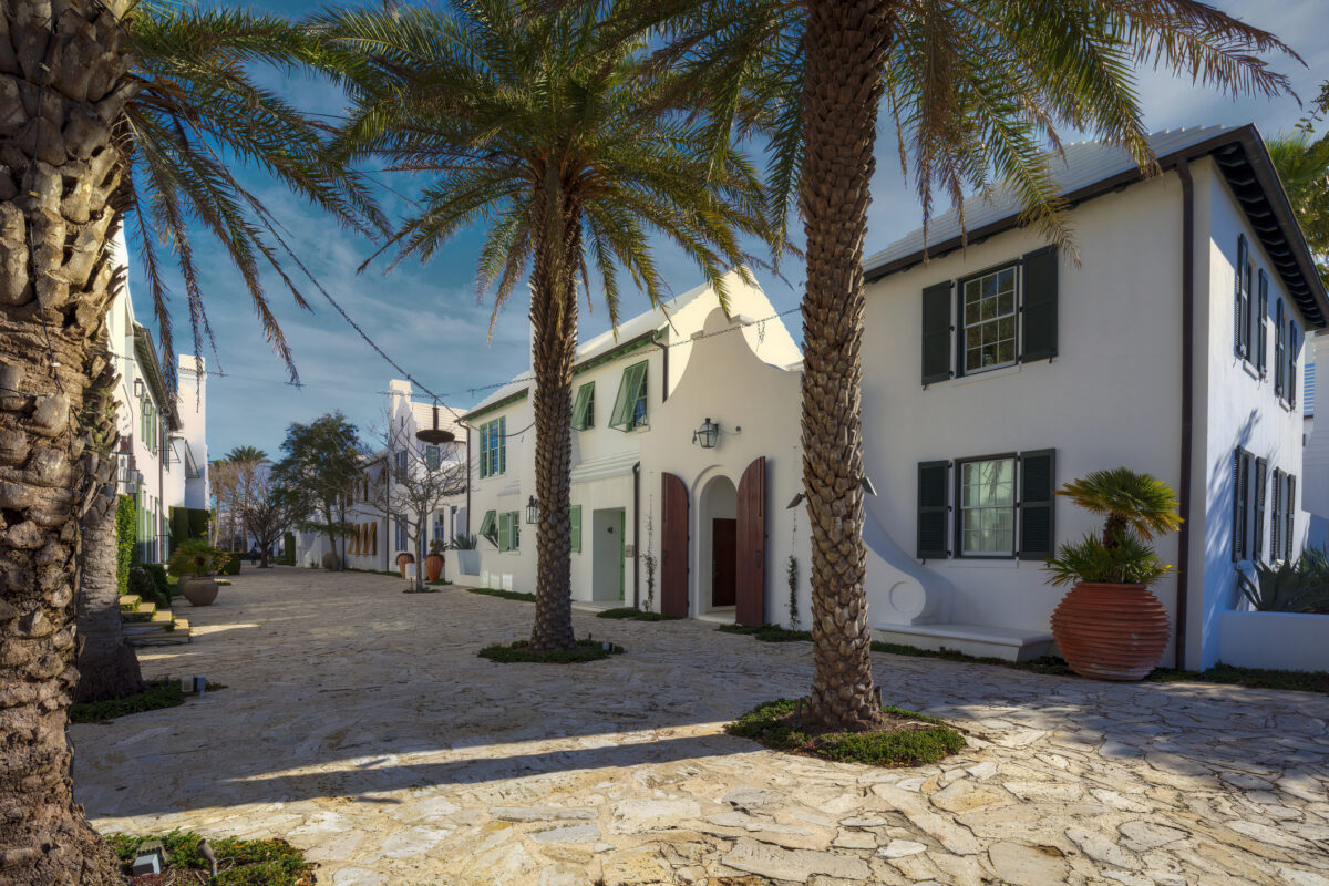 A stroll in a picturesque street in Alys Beach