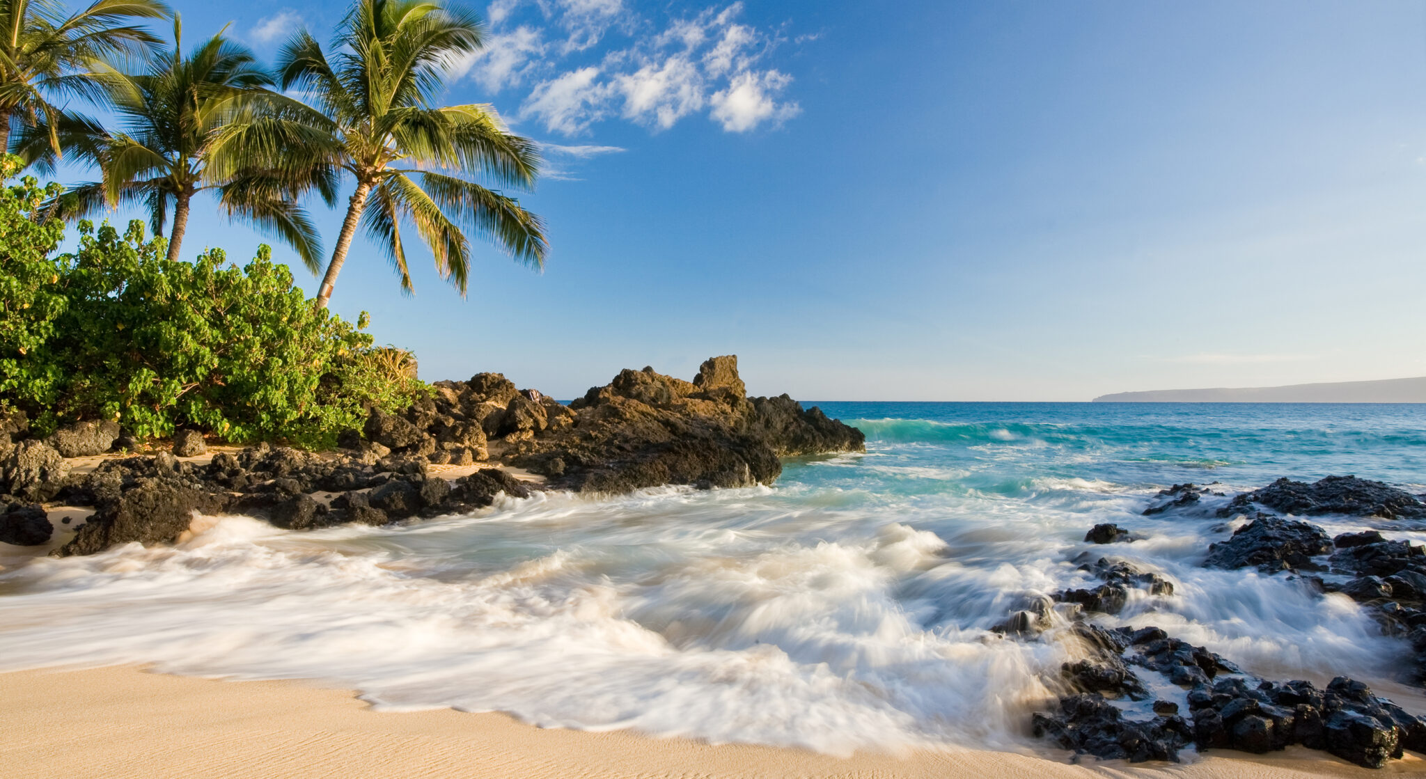 The Best Family Beaches in Hawaii, According to Travel Experts