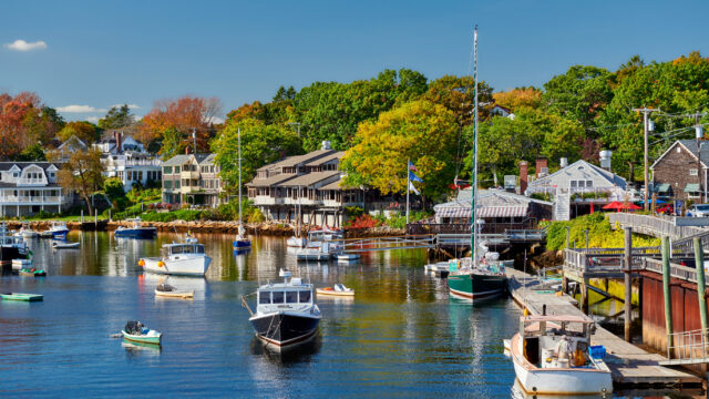 8 Must-Eat Foods for a New England Beach Trip — and Where to Find Them