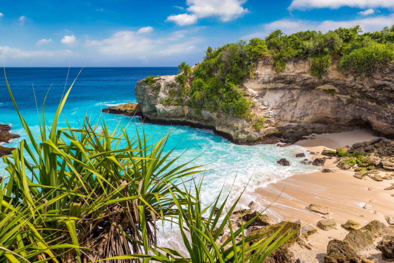 Blue Lagoon at Nusa Ceningan island in a sunny day, Bali, Indonesia