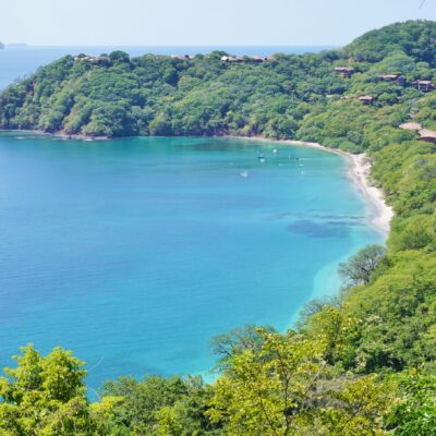 Tropical Beaches, Wildlife & Luxury: Why This Costa Rica Peninsula Is a 2026 Hotspot